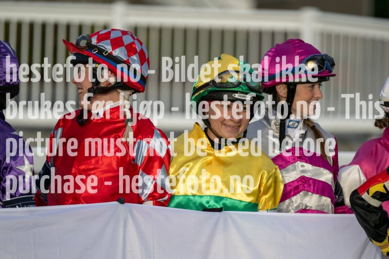 20220915-180313-DSC_9216