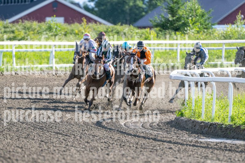 20240605-183221-DSC_3000