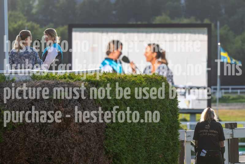 20240725-193742-DSC_1886