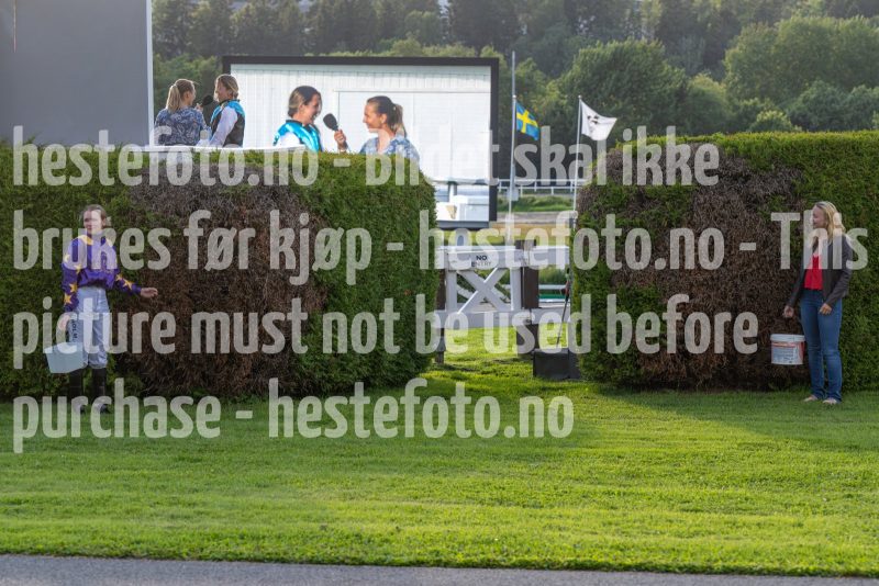 20240725-193804-DSC_1911