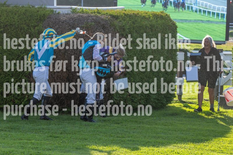 20240725-193855-DSC_1973