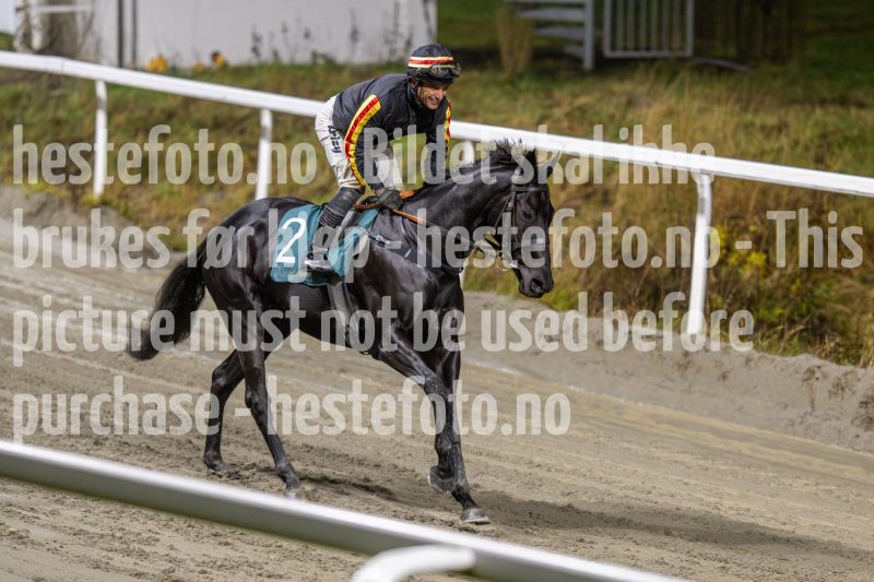 20251106-211624-DSC_6107