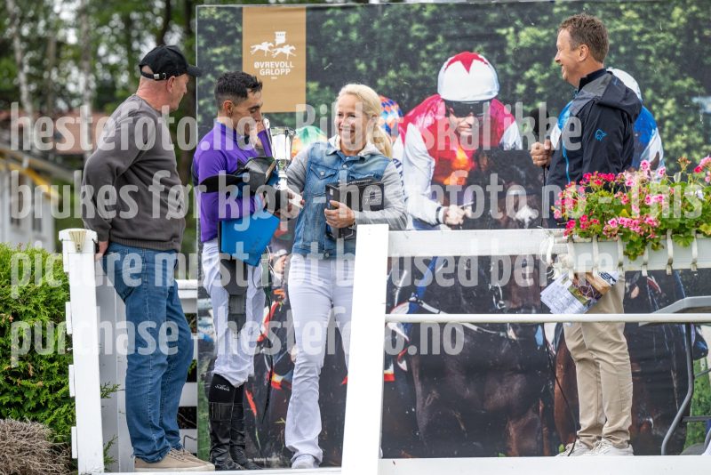 20250807-191231-DSC_9093