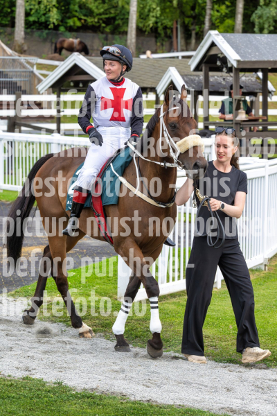 20260813-183409-DSC7035