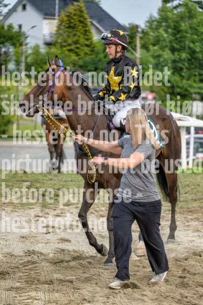 20260813-192526-DSC_7760