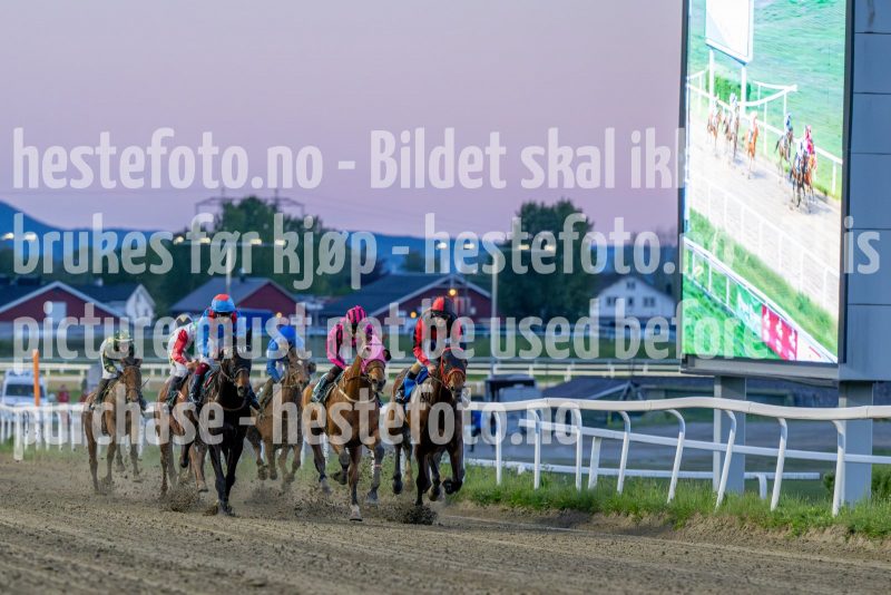 20250517-215847-DSC_7879
