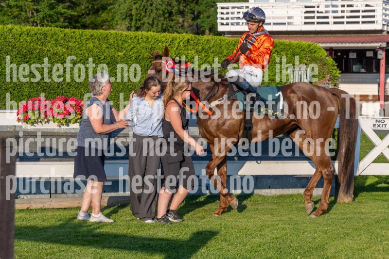 20250717-202932-DSC0119