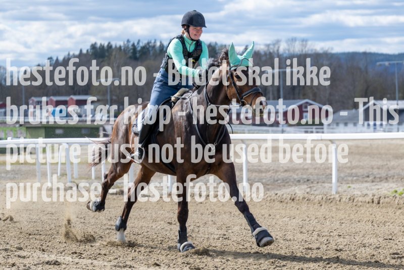 20220423-140906-DSC2015