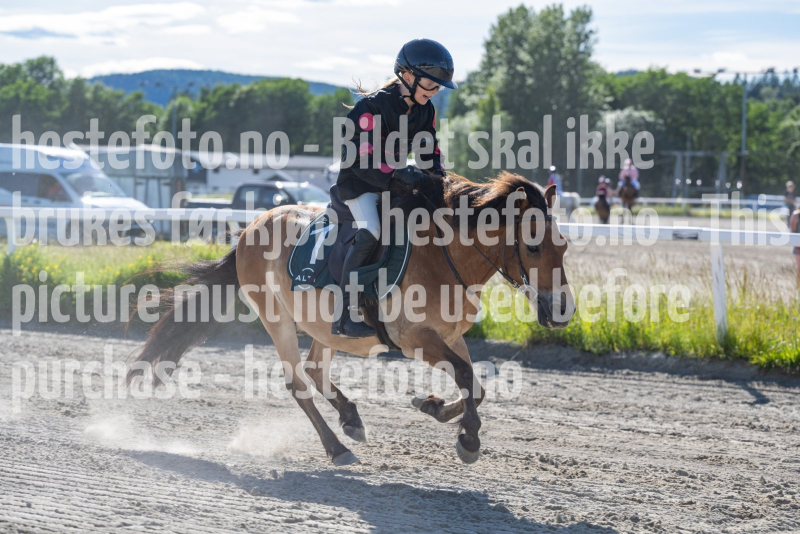 20260625-173456-DSC0492